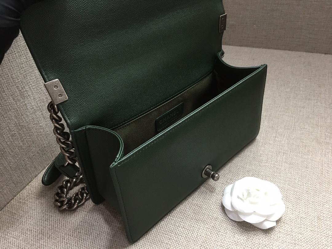 Caviar Medium Boy Handbag Flap Bag A67086 Dark Green